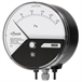 Differential pressure gauge with output signal
